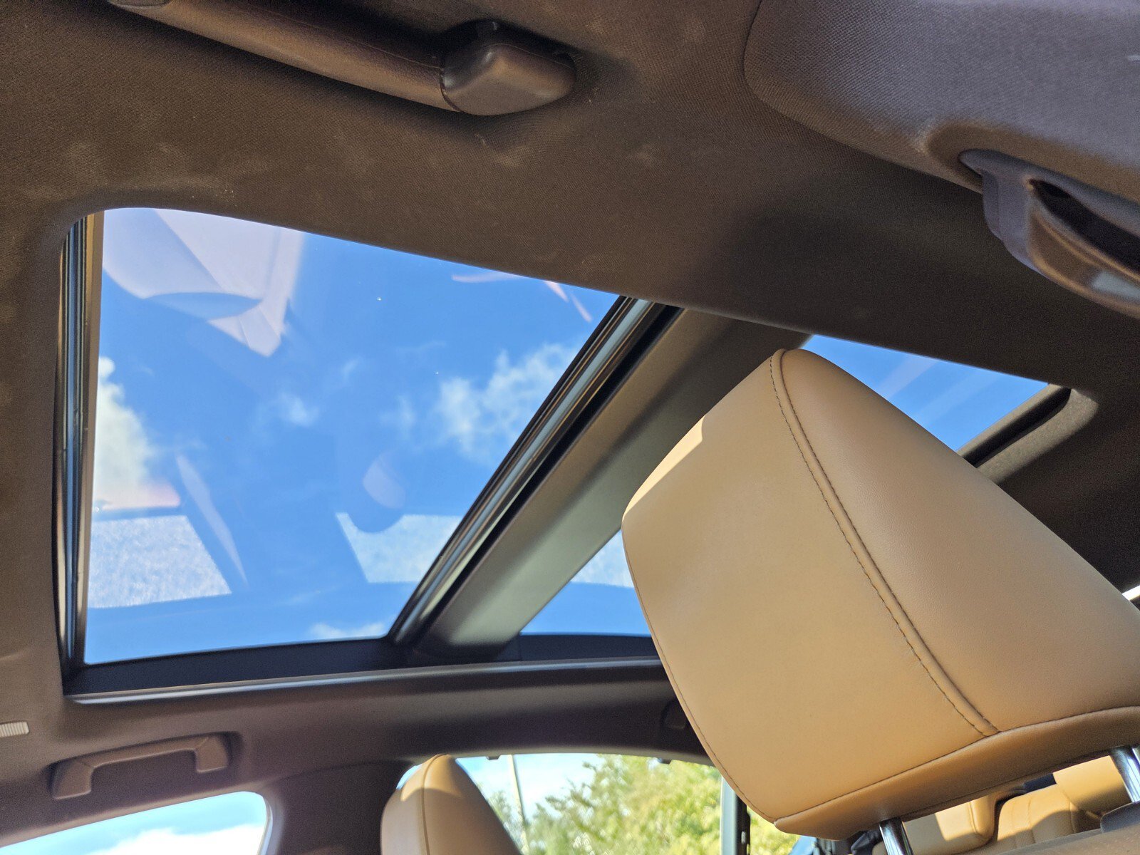 Used 2021 Lexus ES 350 Ultra Luxury w/ Accessory Package 2 FWD image 20