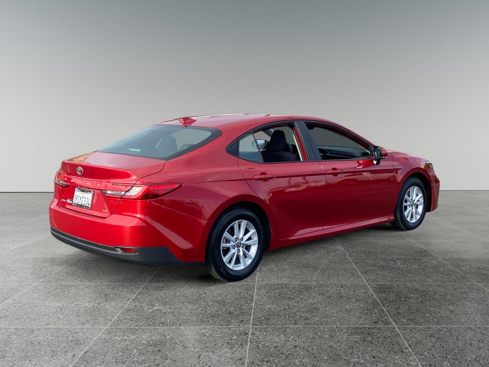 Used 2025 Toyota Camry LE FWD image 5