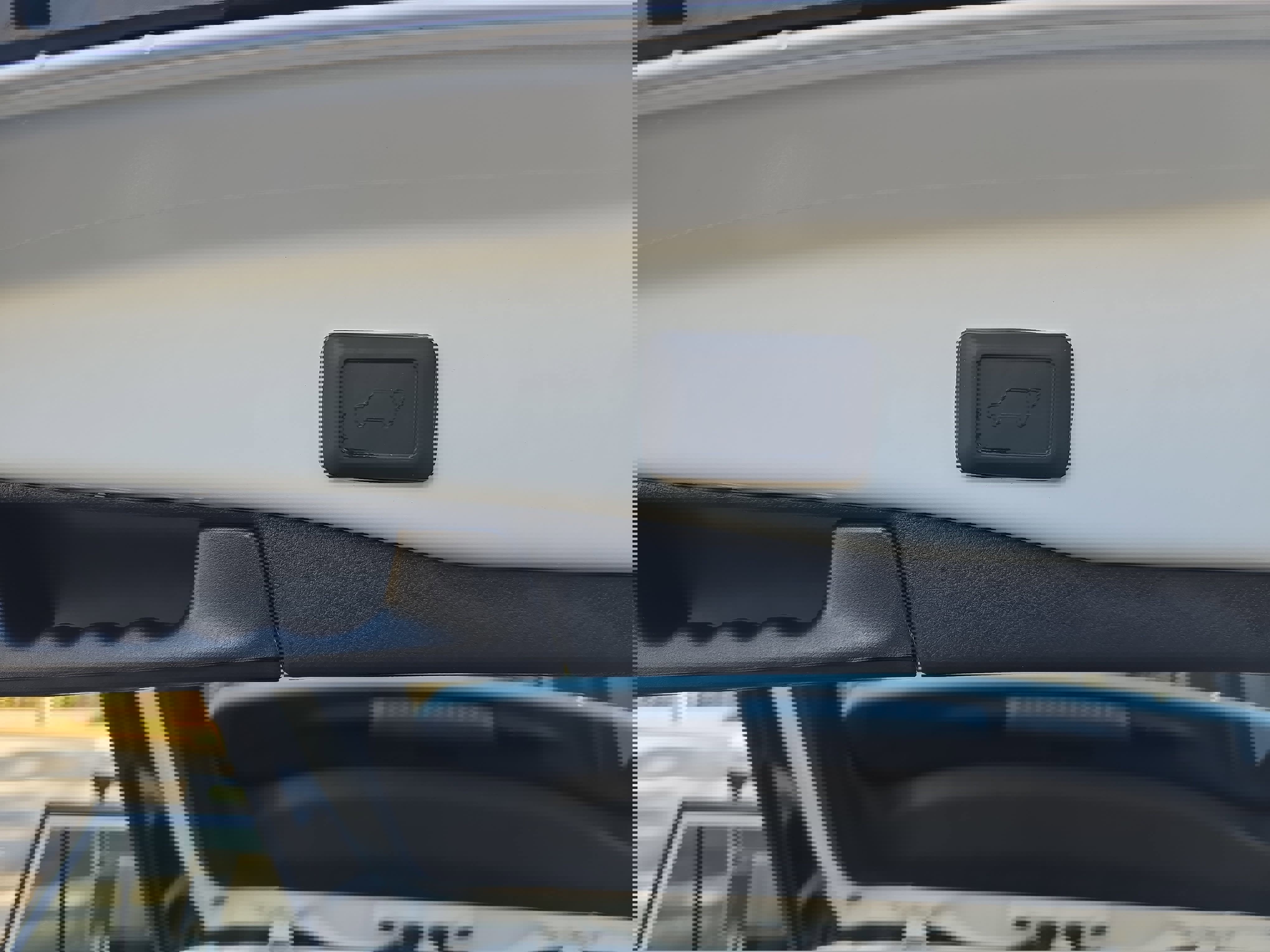 Used 2025 Toyota RAV4 XLE w/ Convenience Package image 13