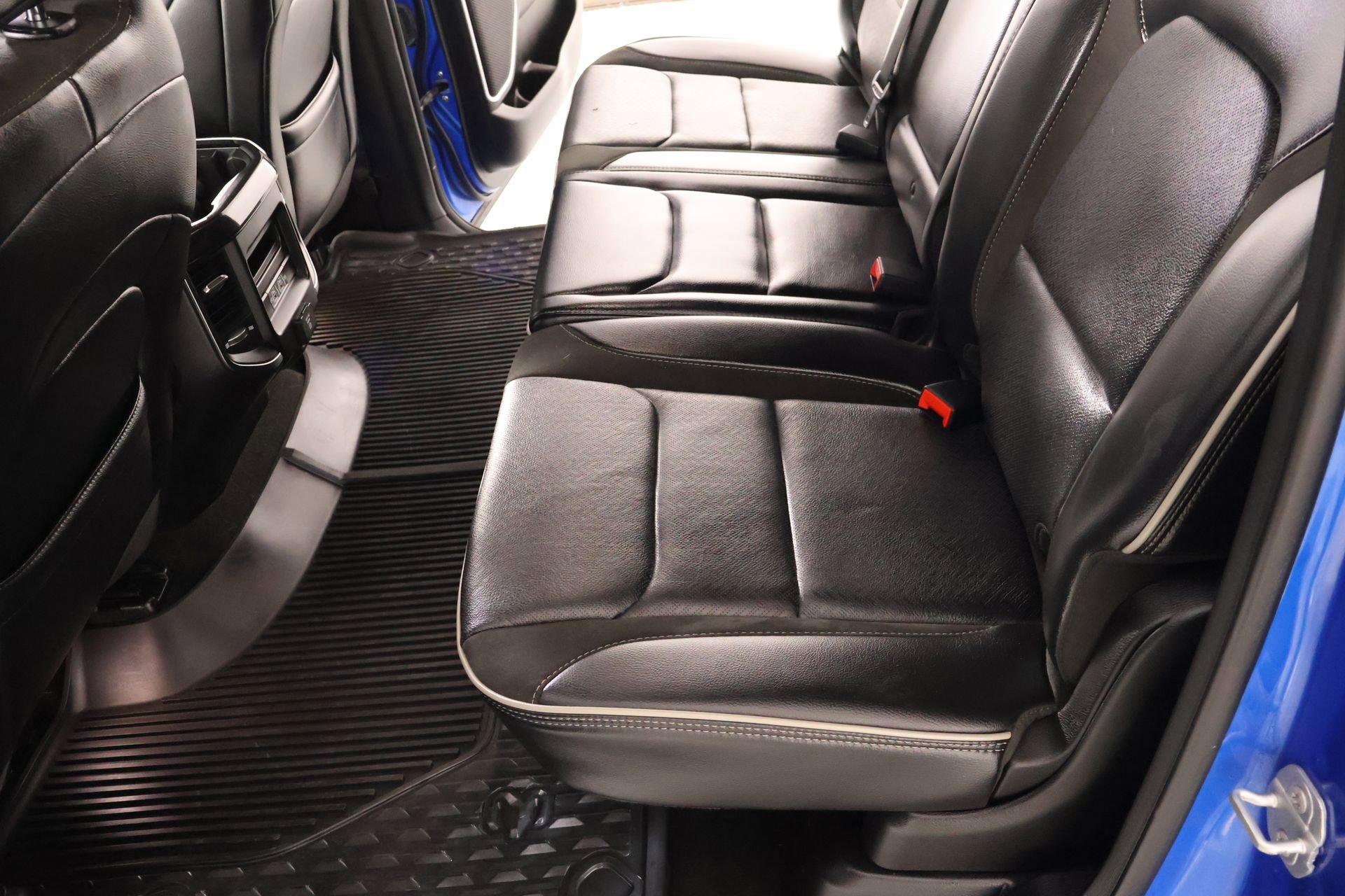 Used 2022 RAM 1500 Laramie w/ Sport Appearance Package AWD/4WD image 13