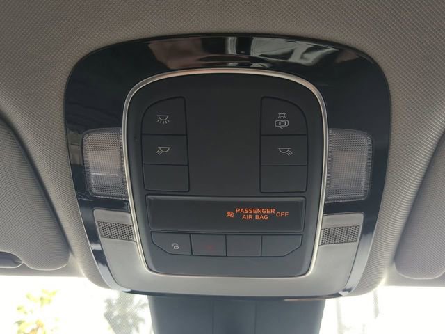 Used 2021 Hyundai Santa Fe SEL w/ Cargo Package image 23