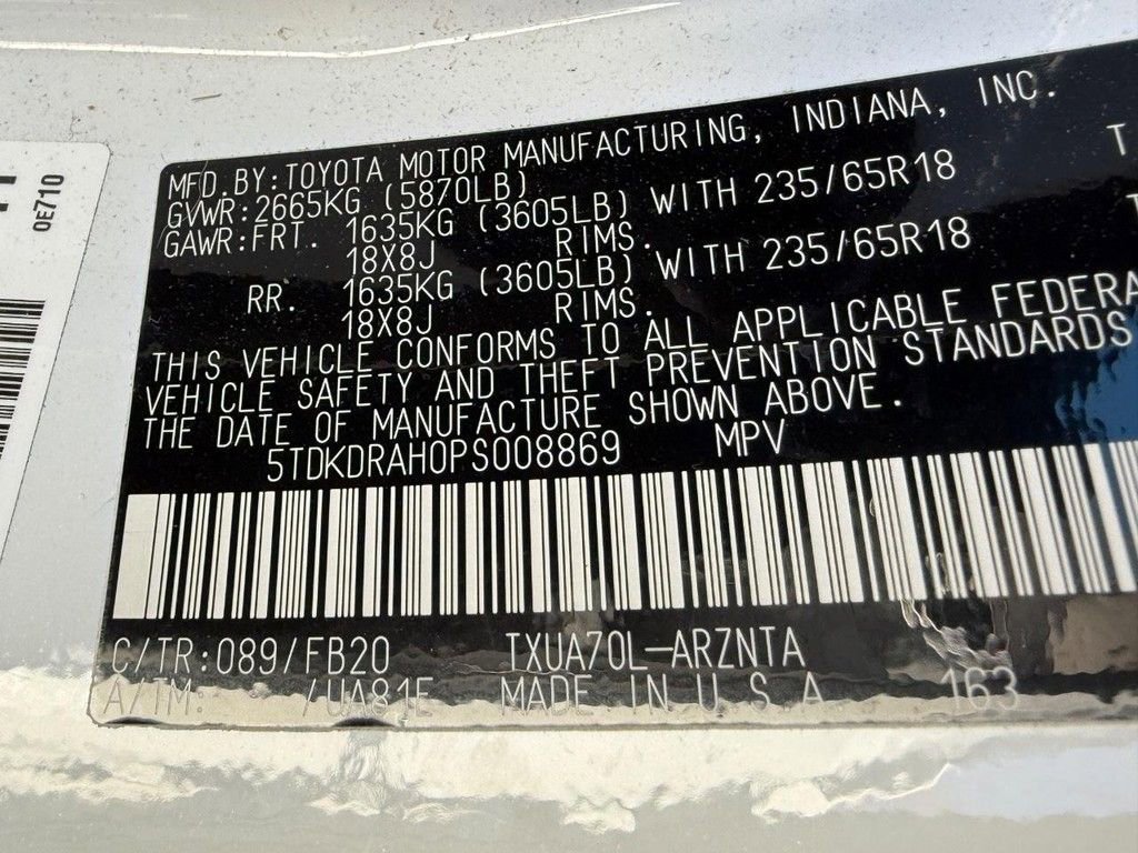 Used 2023 Toyota Highlander LE image 22