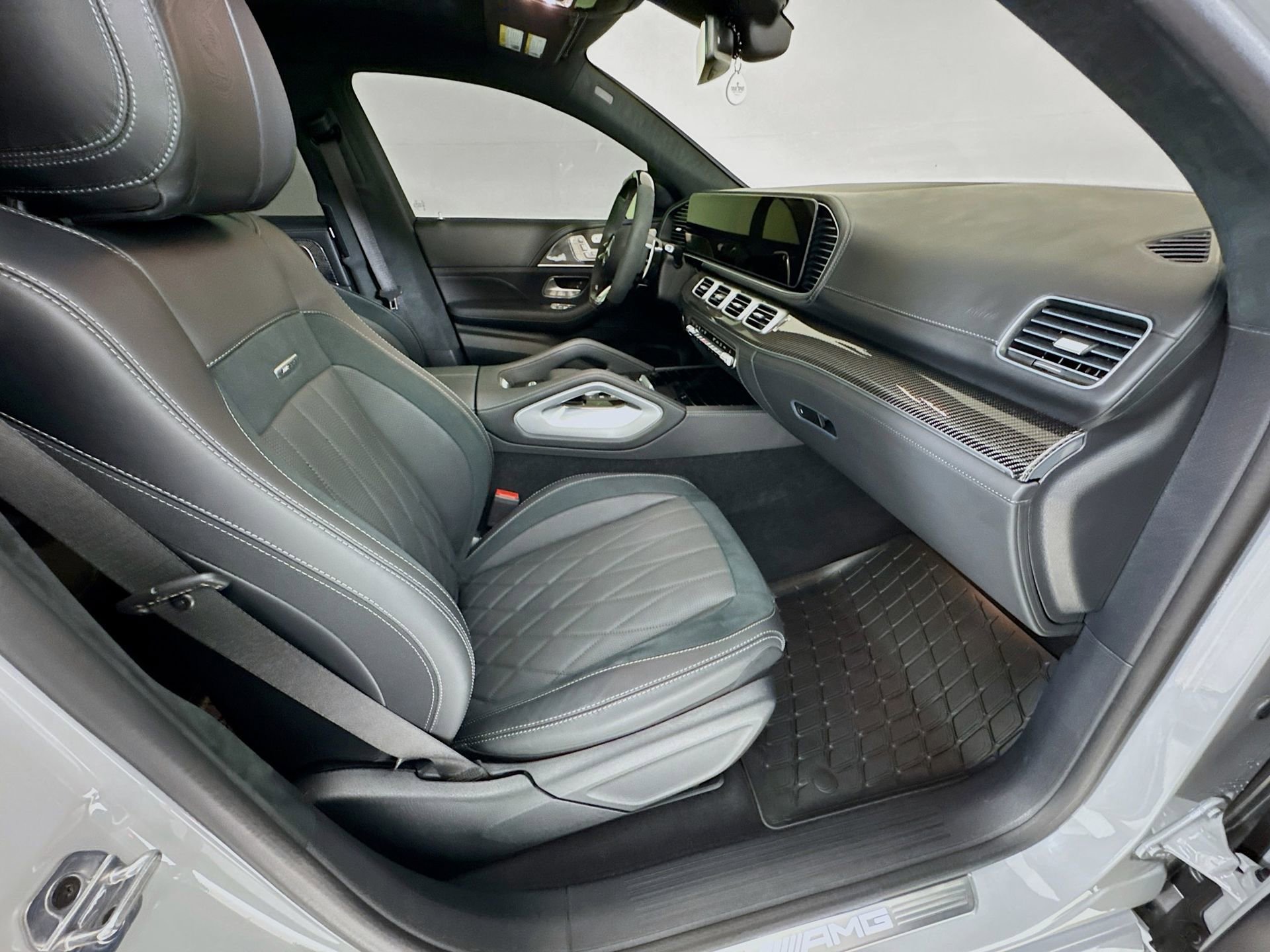 Used 2026 Mercedes-Benz GLE 63 AMG S image 31