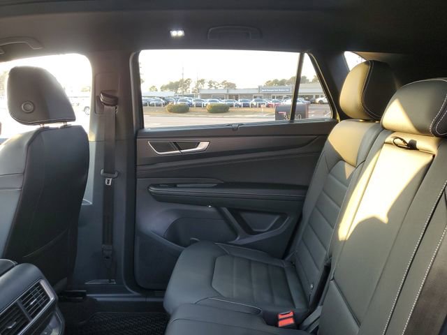 Certified 2026 Volkswagen Atlas Cross Sport SEL R-Line image 10