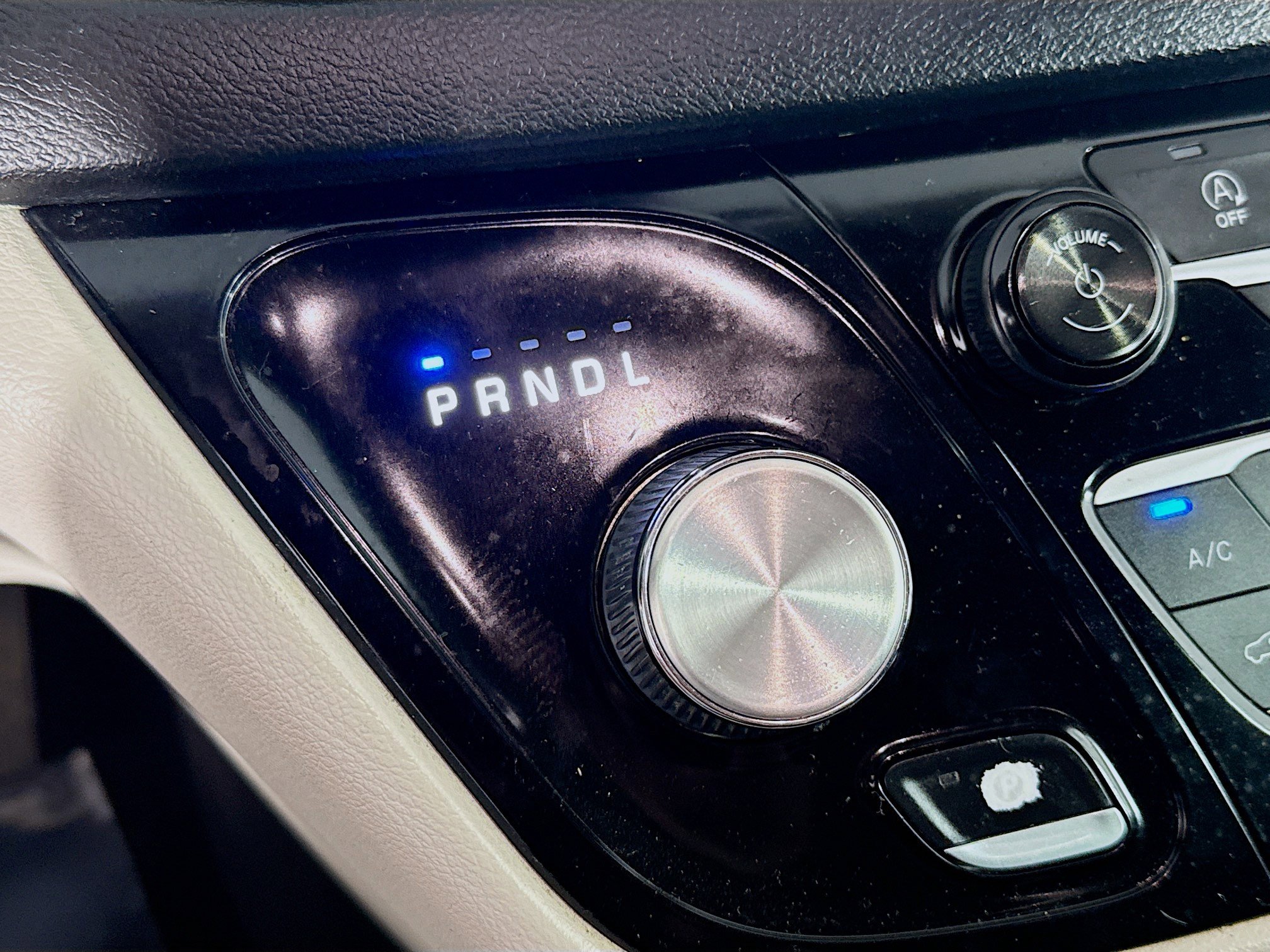 Used 2019 Chrysler Pacifica LX w/ Tire & Wheel Group image 20