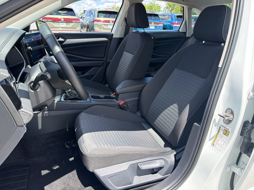 Certified 2025 Volkswagen Jetta S FWD image 7