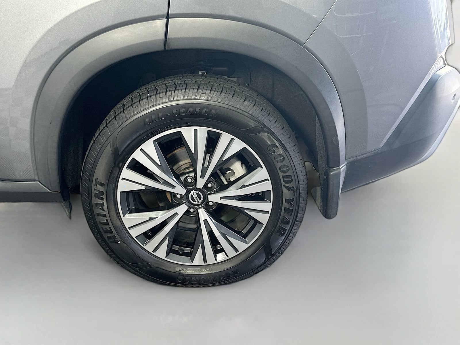 Used 2021 Nissan Rogue SV FWD image 28