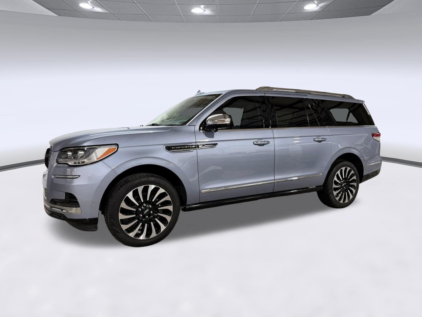 Used 2023 Lincoln Navigator L Black Label AWD/4WD image 42