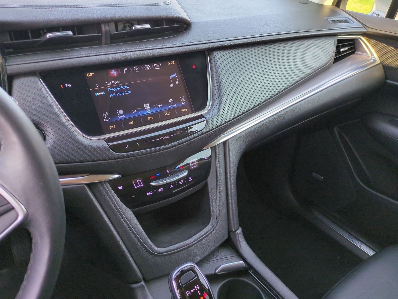 Used 2017 Cadillac XT5 Luxury w/ Driver Awareness Package FWD image 29