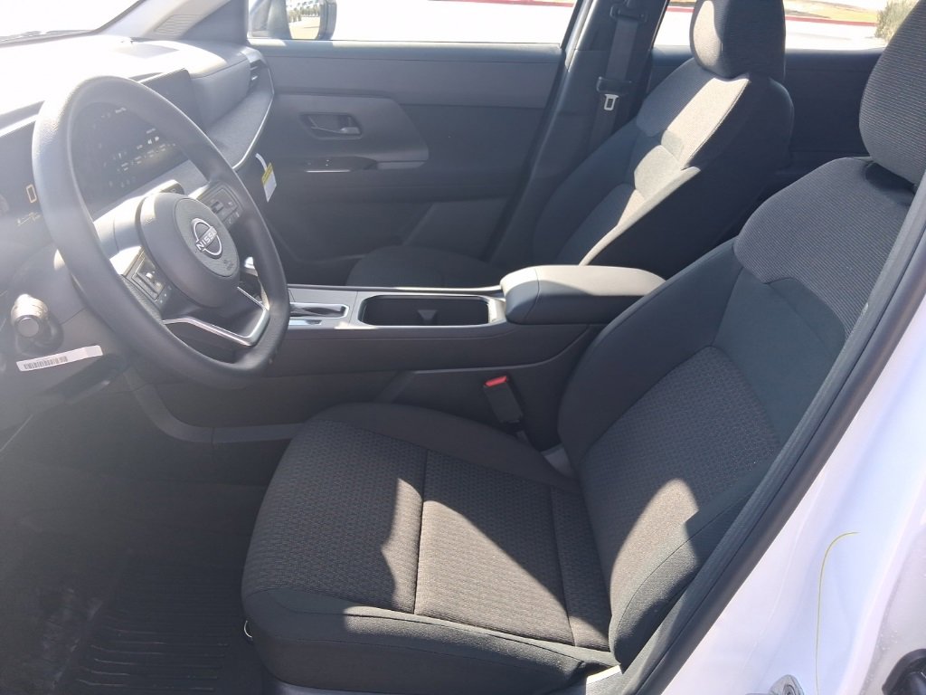 New 2026 Nissan Kicks S image 22