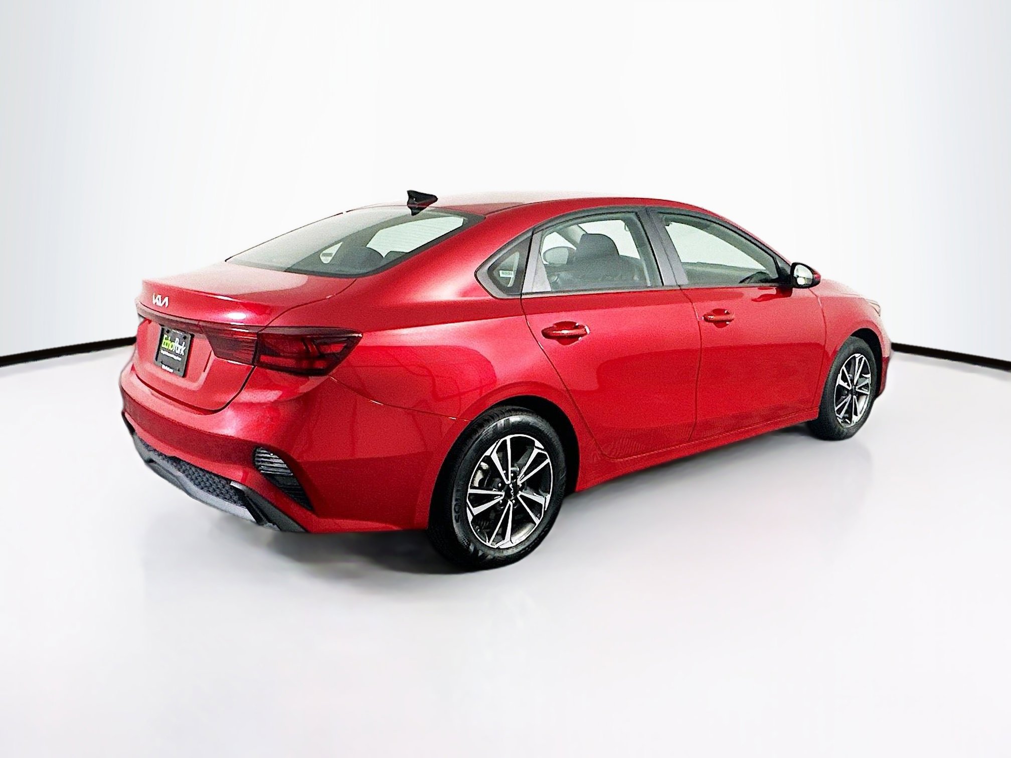 Used 2024 Kia Forte LXS image 9
