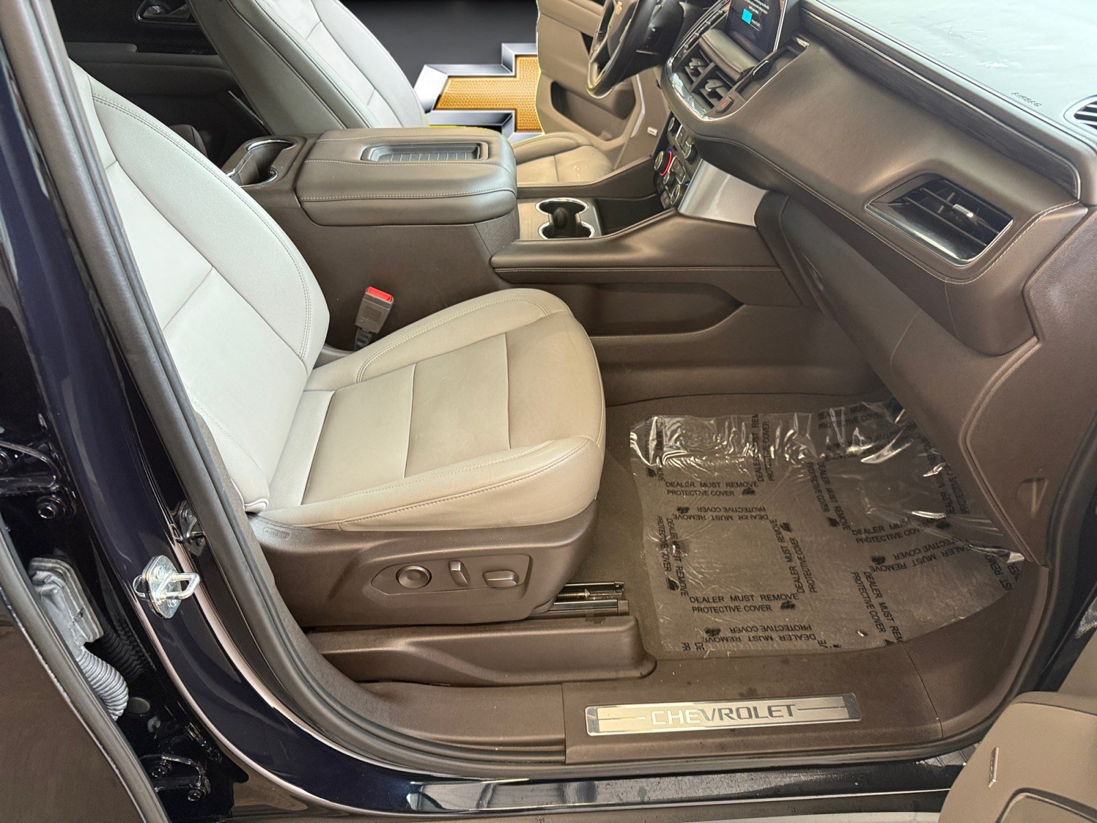 Used 2023 Chevrolet Tahoe LT AWD/4WD image 12