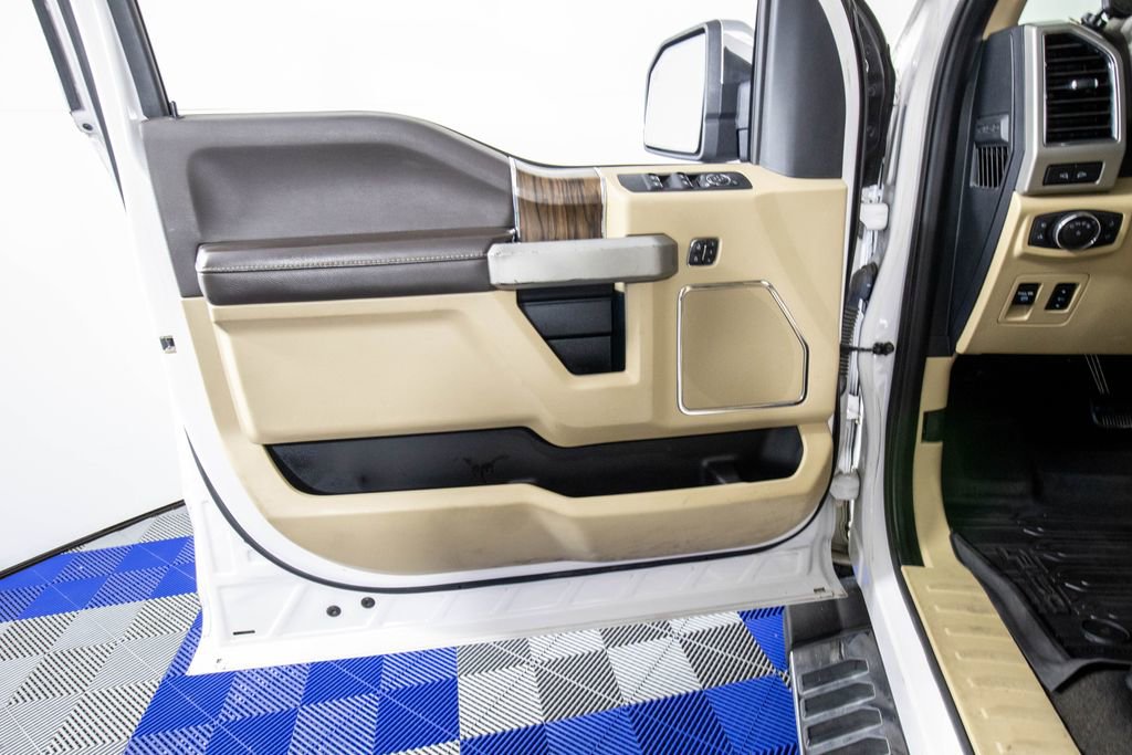 Used 2019 Ford F150 Lariat image 10