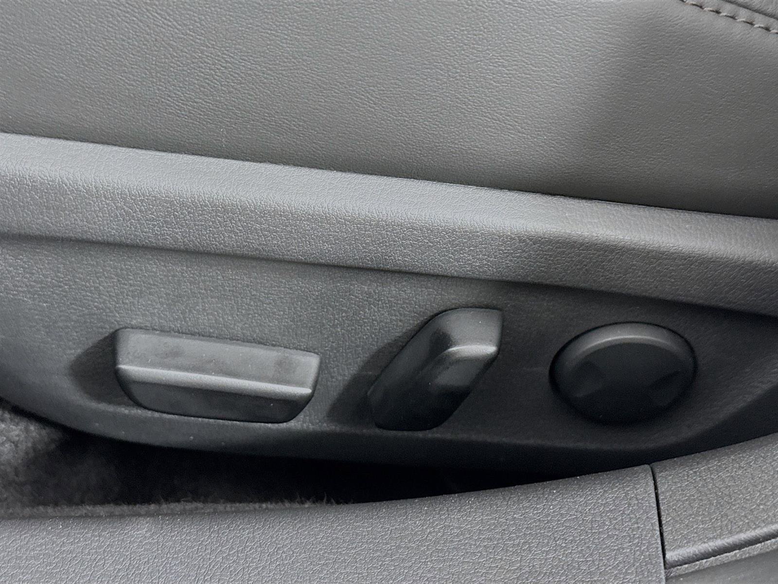 New 2025 MAZDA MAZDA3 s image 29