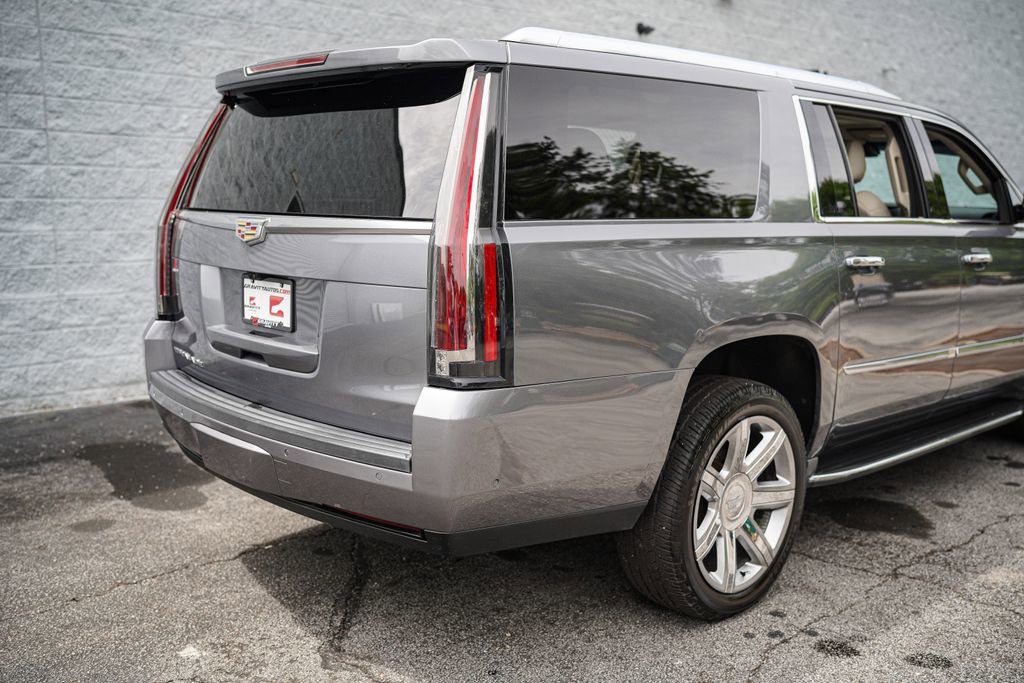 Used 2018 Cadillac Escalade ESV Luxury AWD/4WD image 14