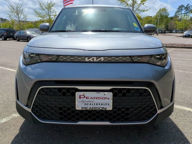 Used 2025 Kia Soul LX w/ LX Technology Package FWD image 9