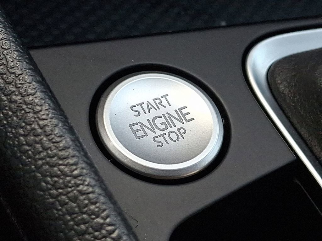 Certified 2025 Volkswagen Jetta GLI Autobahn image 27