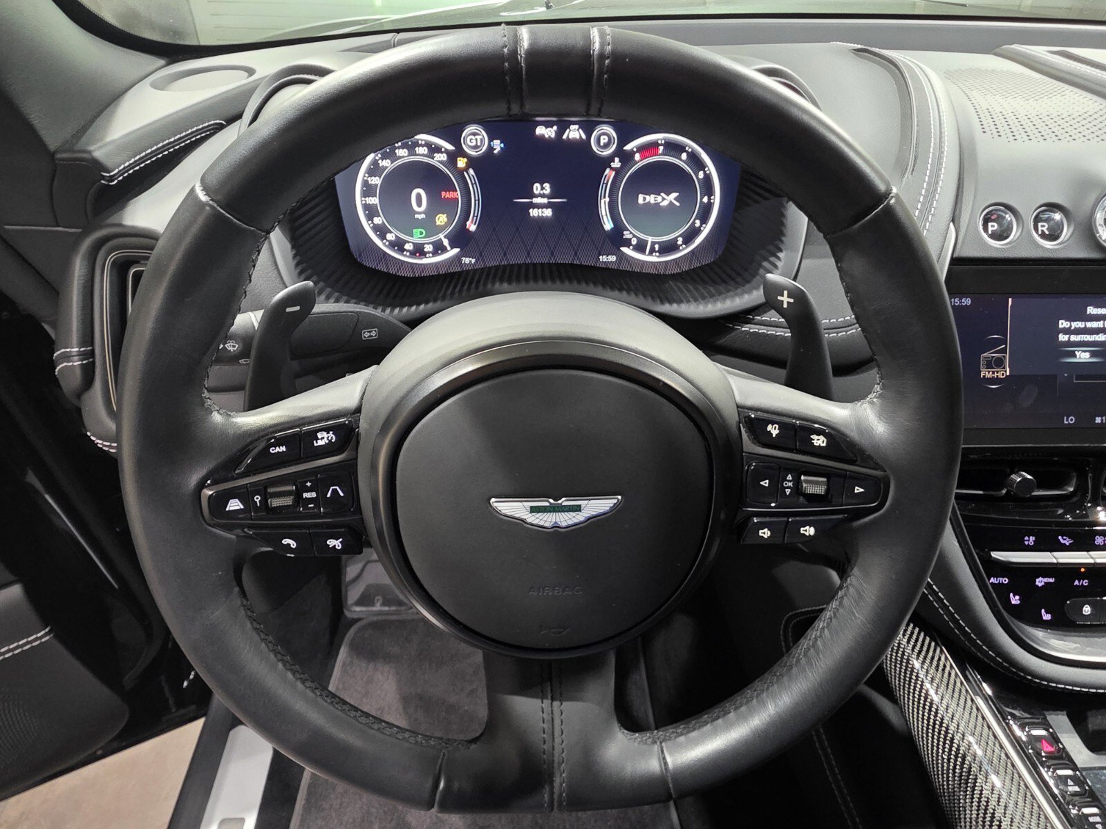 Used 2021 Aston Martin DBX image 11