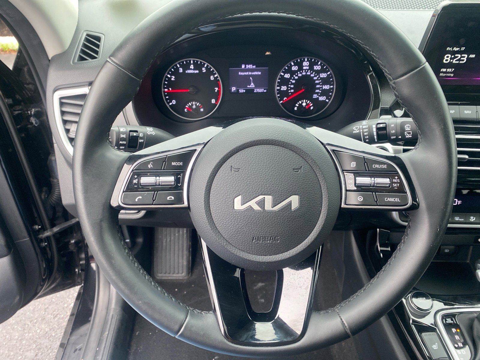 Certified 2023 Kia Seltos EX image 11