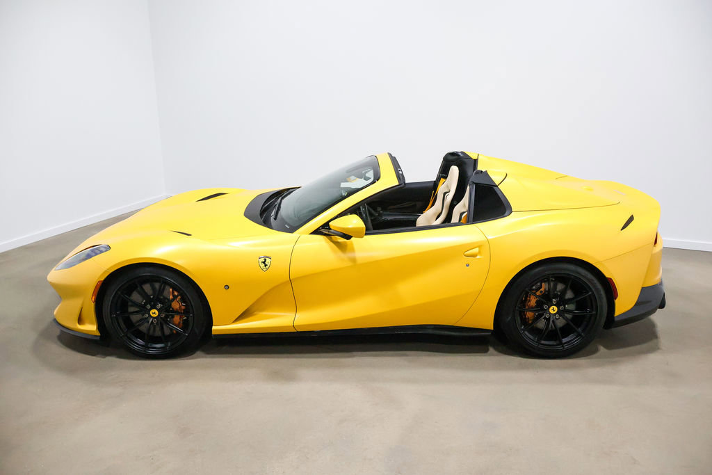 Used 2022 Ferrari 812 GTS image 17