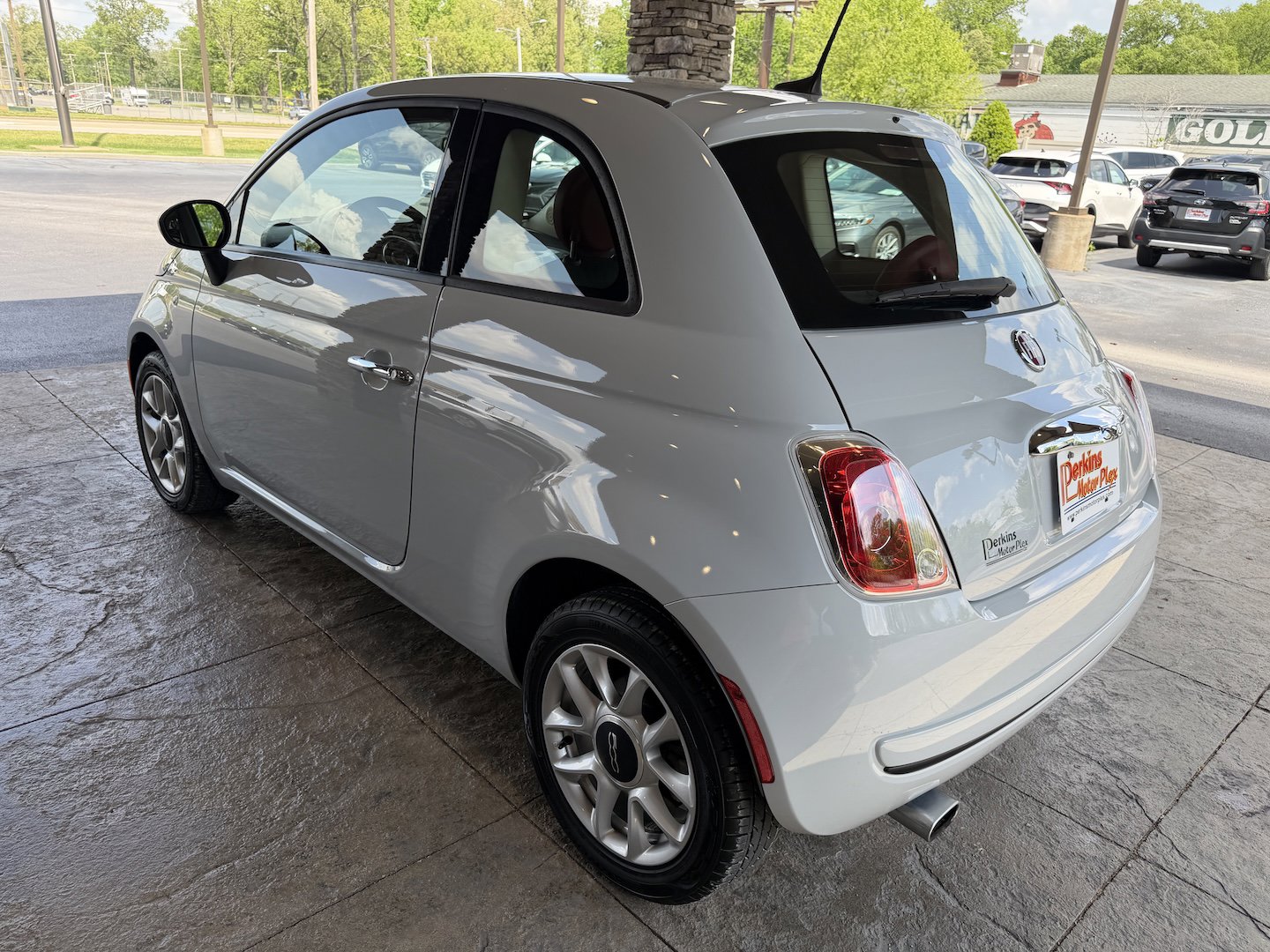 Used 2017 FIAT 500 Pop FWD image 9