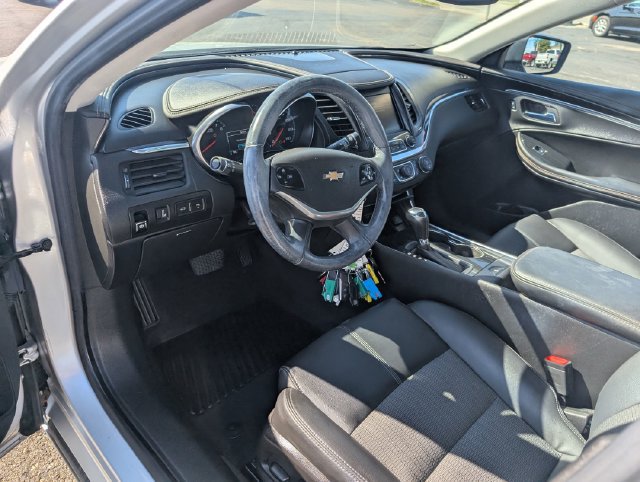 Used 2017 Chevrolet Impala LT w/ Convenience Package FWD image 12