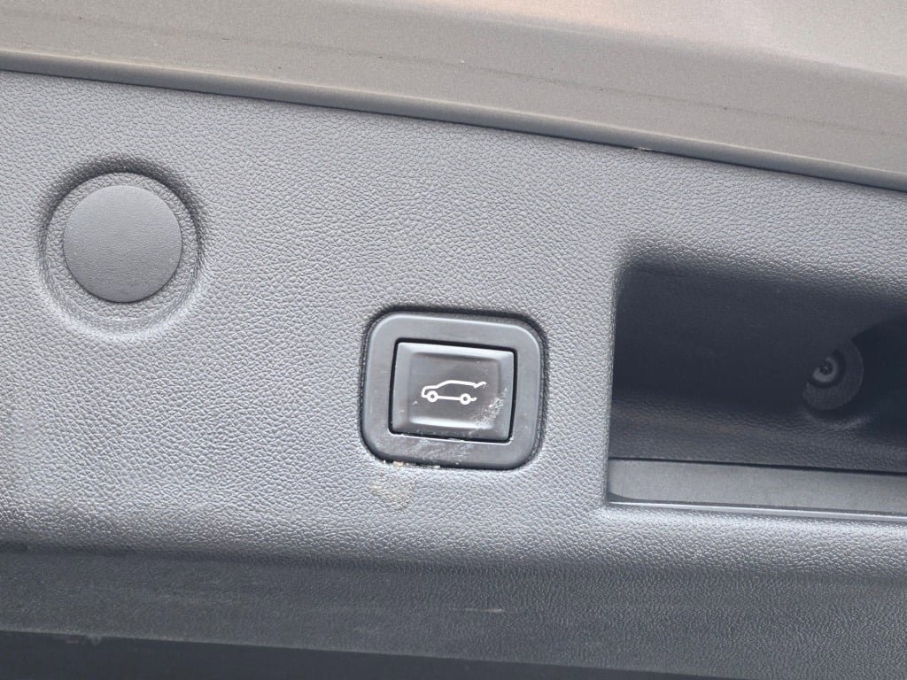 Used 2019 Chevrolet Equinox LT image 13