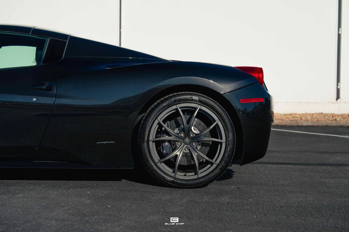 Used 2014 Ferrari 458 Spider image 4