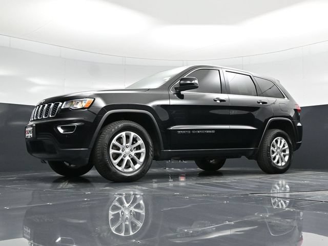 Certified 2022 Jeep Grand Cherokee Laredo E AWD/4WD image 54