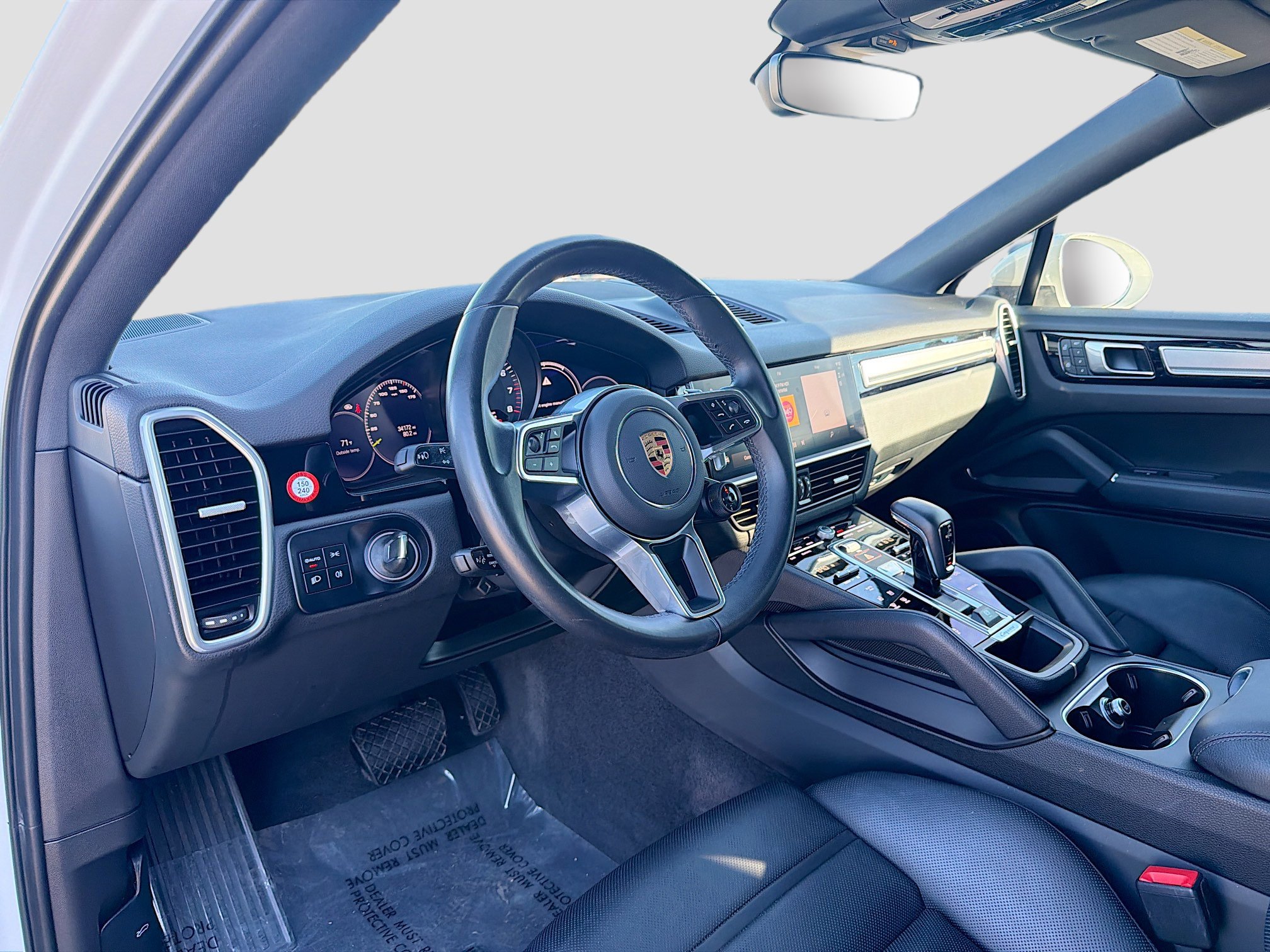 Used 2023 Porsche Cayenne Platinum Edition image 26