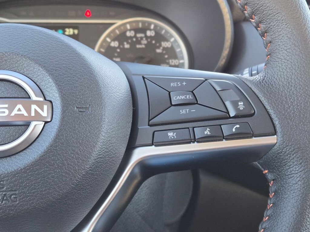 Used 2025 Nissan Versa SR w/ Trunk Package image 27