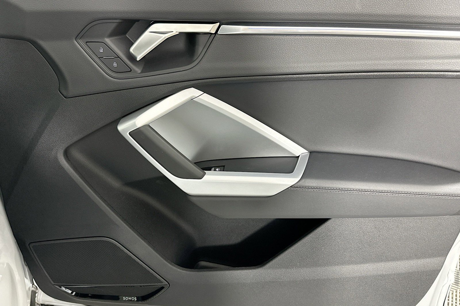 Used 2025 Audi Q3 2.0T Premium Plus w/ Premium Plus Package image 23