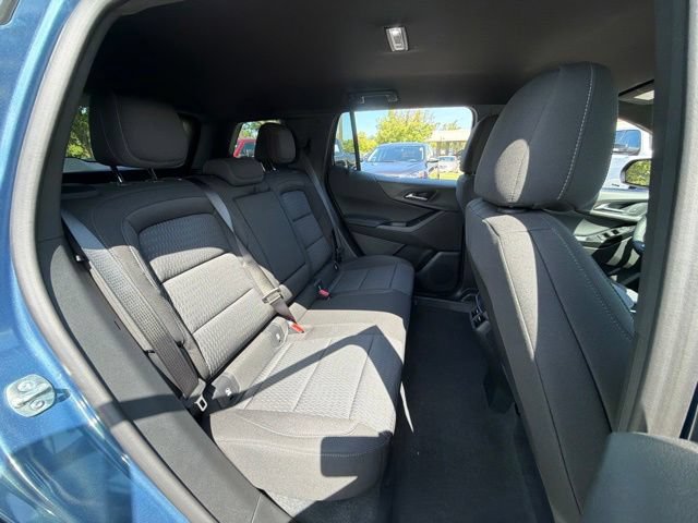 New 2027 Chevrolet Equinox LT w/ LPO, Floor Liner Package FWD image 31