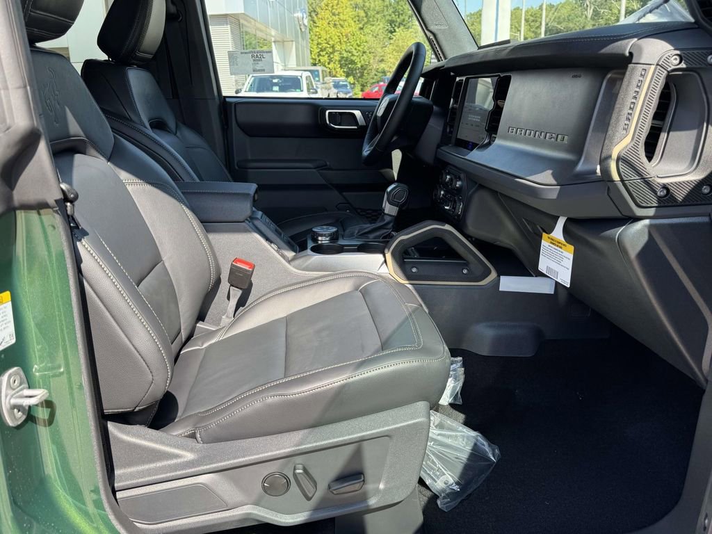 New 2025 Ford Bronco Badlands image 13