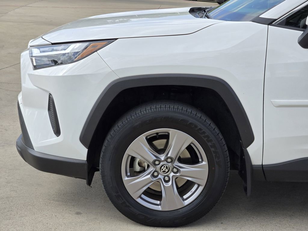 Used 2024 Toyota RAV4 XLE w/ Convenience Package image 6