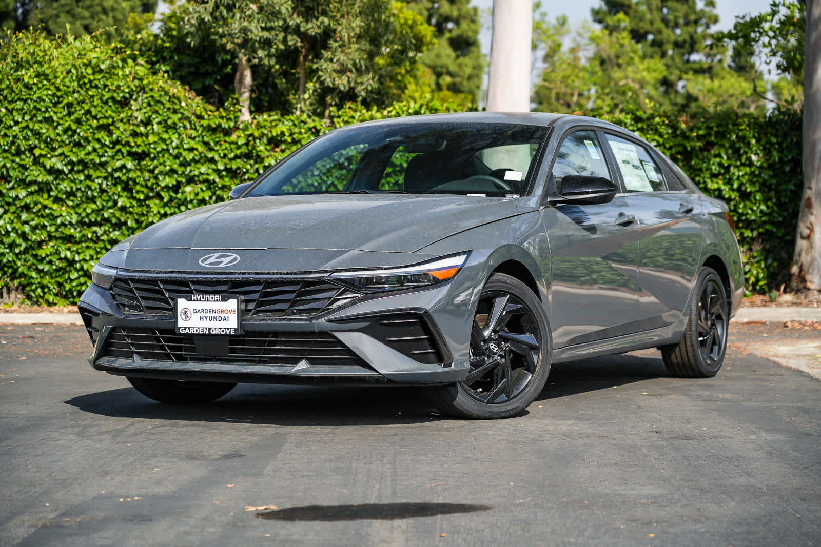 New 2026 Hyundai Elantra SEL Sport Premium image 1