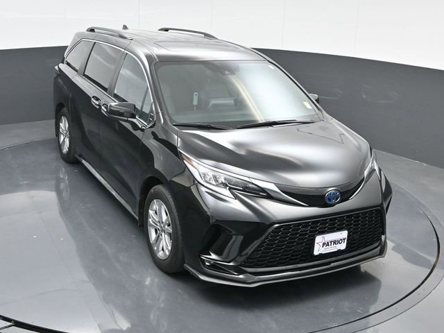 Used 2022 Toyota Sienna XSE AWD/4WD image 48