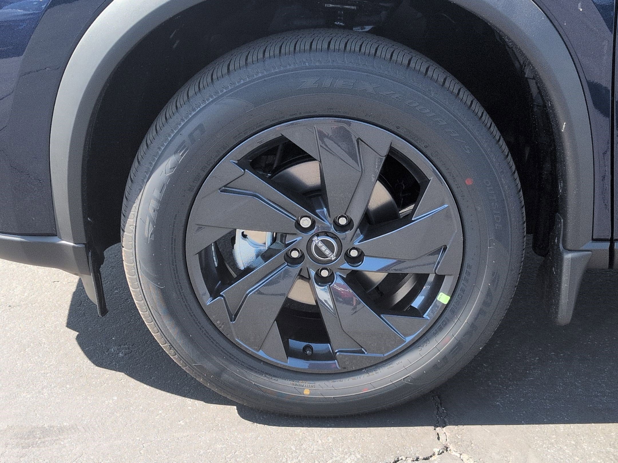 New 2026 Nissan Rogue SV image 9