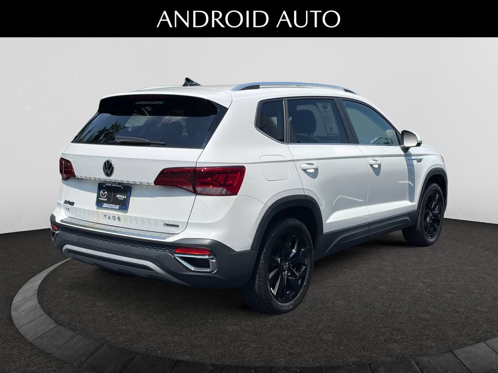 Used 2023 Volkswagen Taos SE w/ Black Wheel Package AWD/4WD image 5