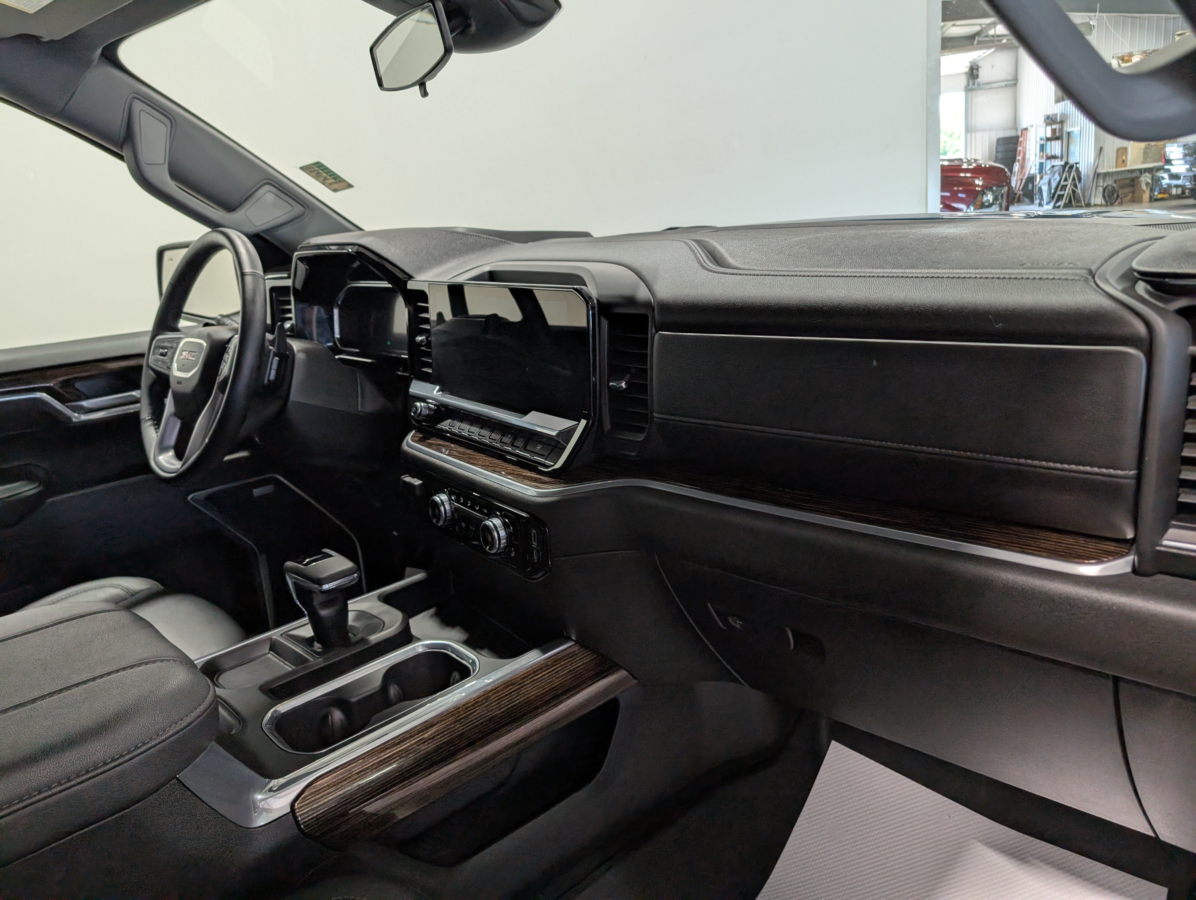 Used 2026 GMC Sierra 1500 Elevation w/ Elevation Premium Package AWD/4WD image 19