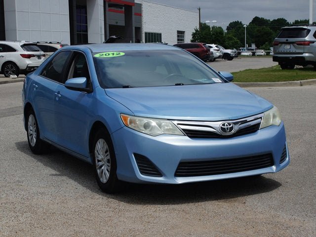 Used 2012 Toyota Camry LE FWD image 17