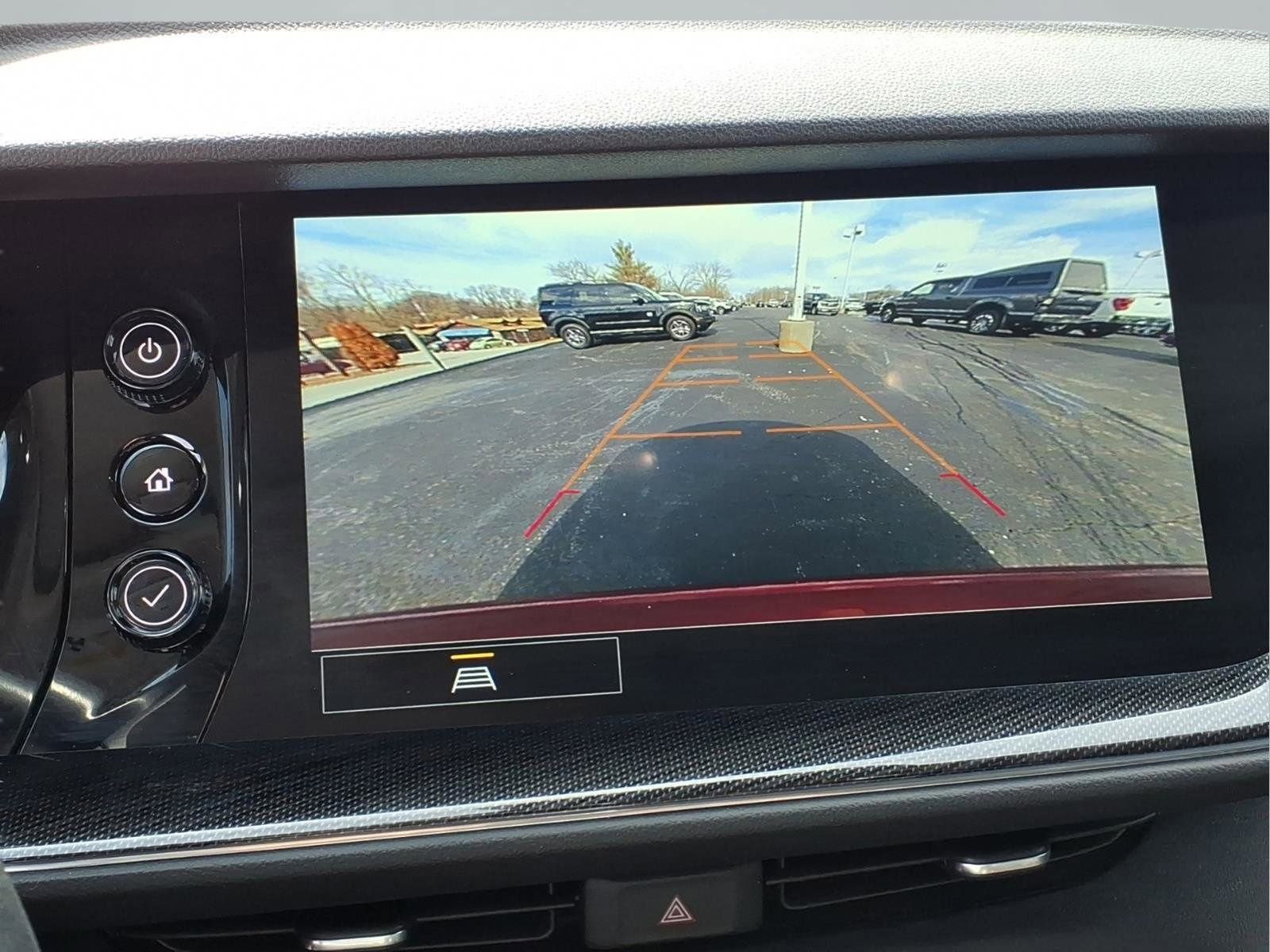 Used 2023 Buick Envision Essence image 8