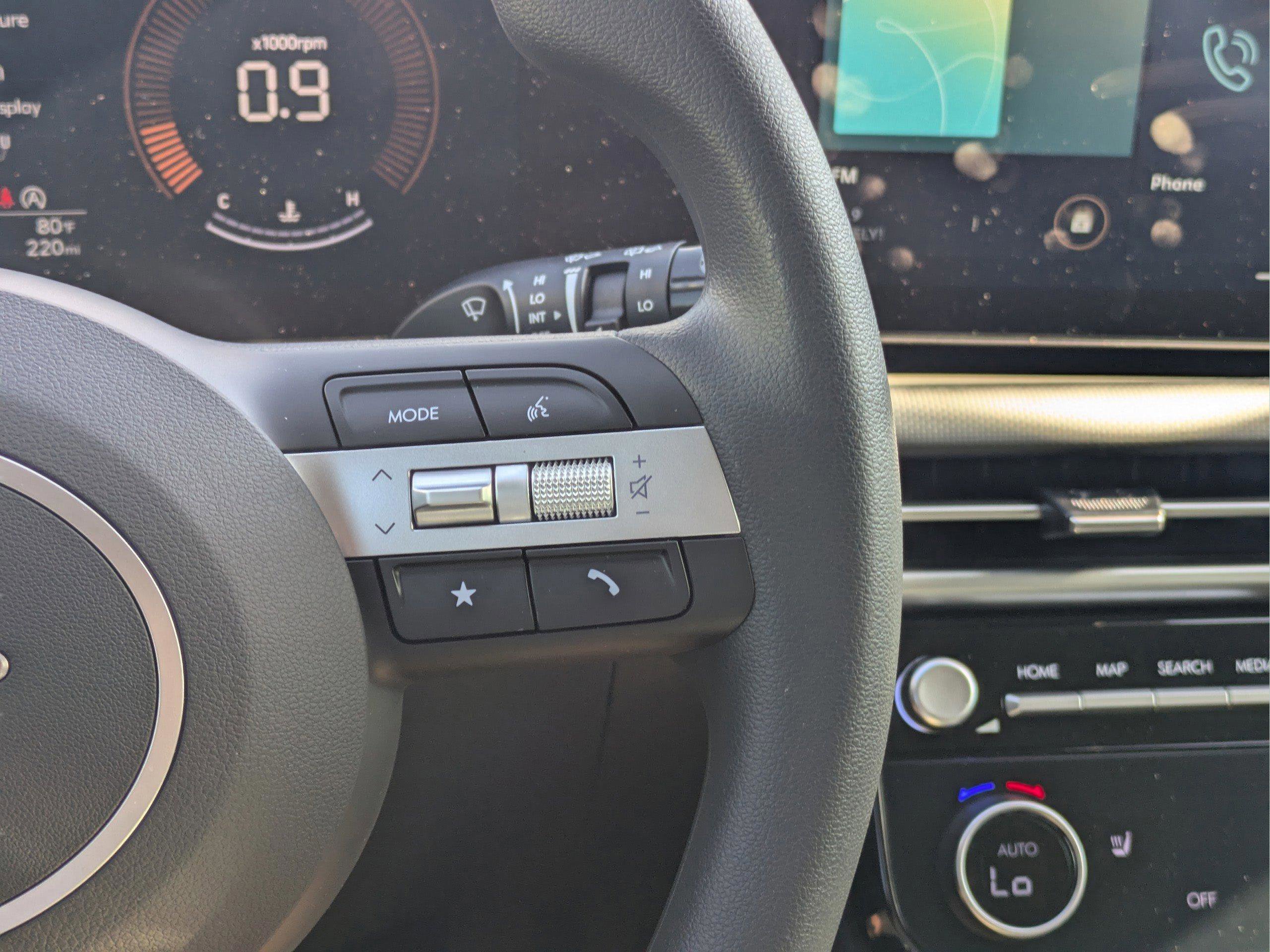 New 2026 Hyundai Tucson SEL FWD image 22