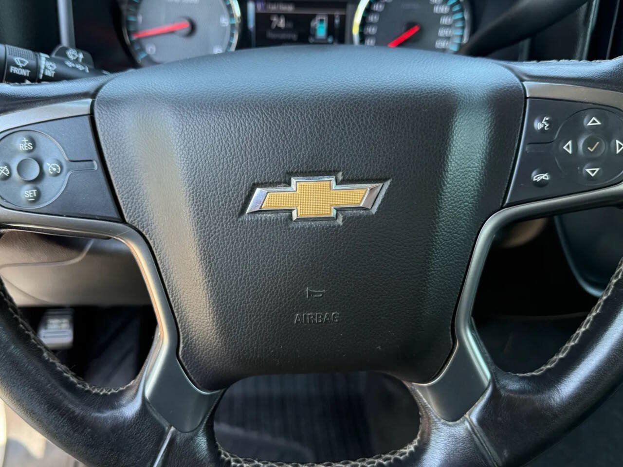 Used 2018 Chevrolet Silverado 1500 LT w/ All Star Edition AWD/4WD image 15