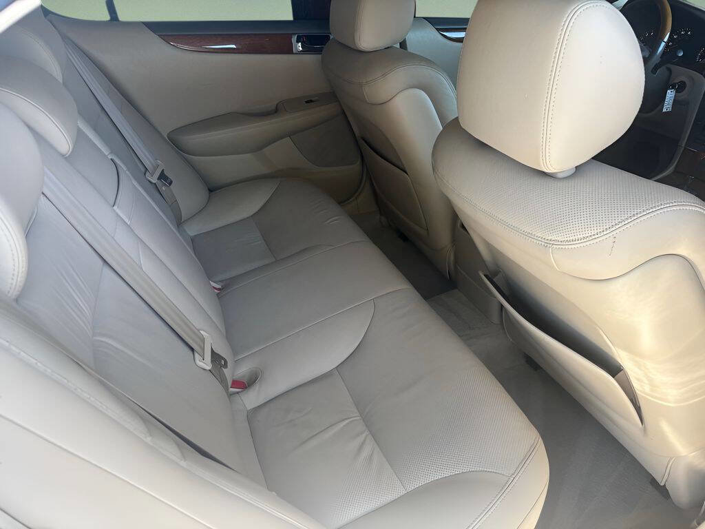 Used 2005 Lexus ES 330 image 20
