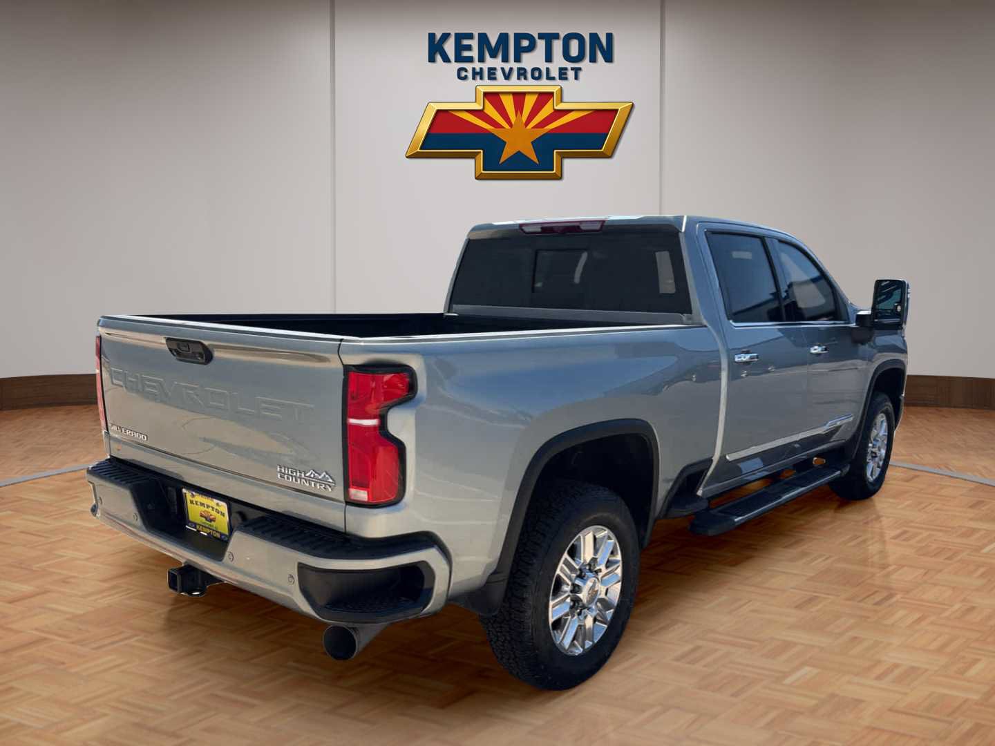Used 2024 Chevrolet Silverado 2500 High Country w/ Max Trailering Package AWD/4WD image 6