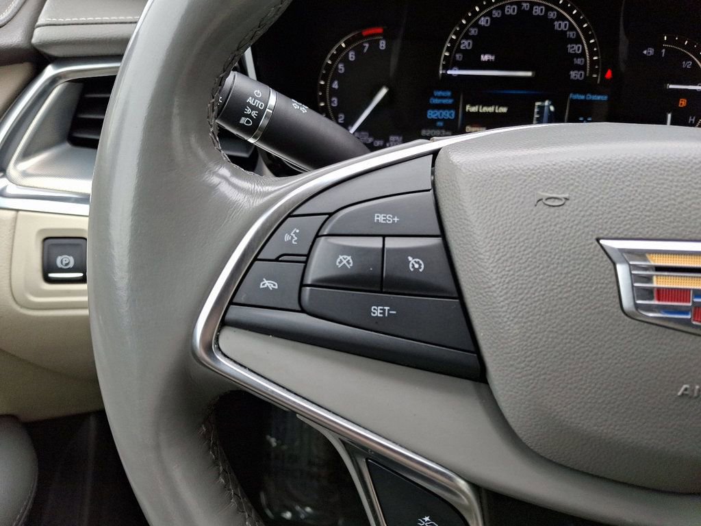 Used 2018 Cadillac XT5 Luxury w/ Driver Awareness Package image 21