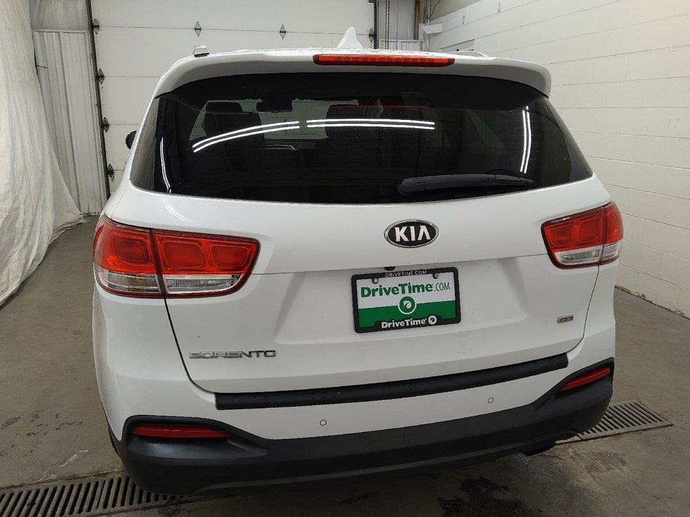 Used 2016 Kia Sorento LX w/ LX Convenience Package image 6