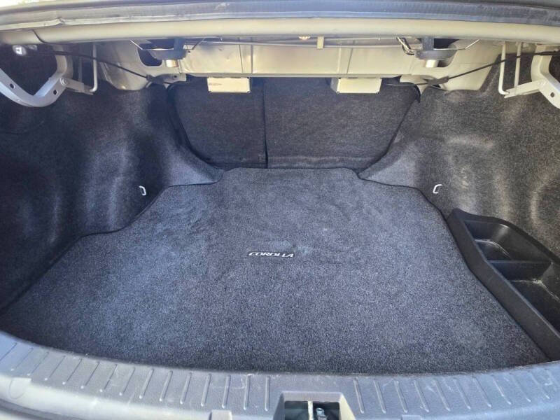 Used 2010 Toyota Corolla S FWD image 16