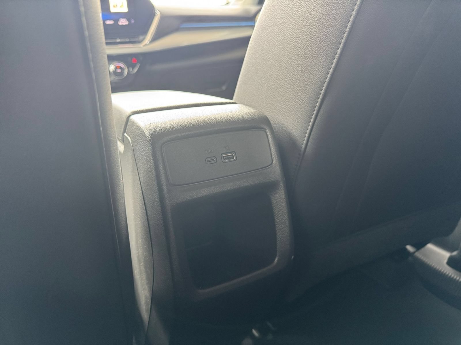 Used 2025 Chevrolet Trax LT FWD image 21